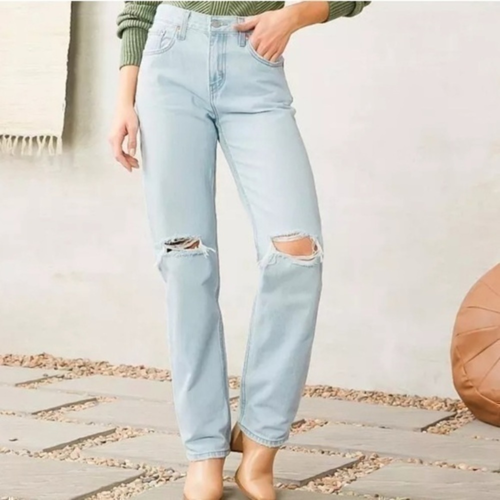 Levi's Low Pro Straight Light Wash Distressed Jeans Size 31